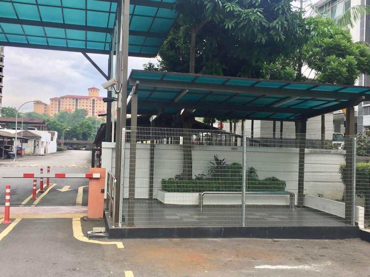 Cozy Kelana Jaya Semi-D Apt Near Mall, College & Hospital Petaling Jaya Dış mekan fotoğraf