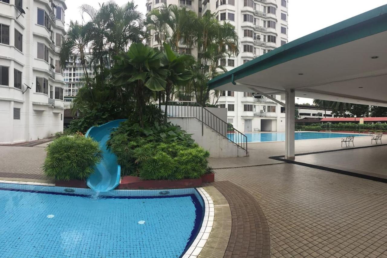Cozy Kelana Jaya Semi-D Apt Near Mall, College & Hospital Petaling Jaya Dış mekan fotoğraf